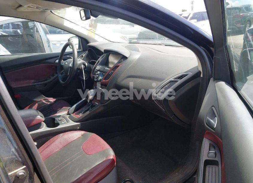 Photo 5 of 2012 Ford Focus TITANIUM (VIN 1FAHP3N22CL426419)