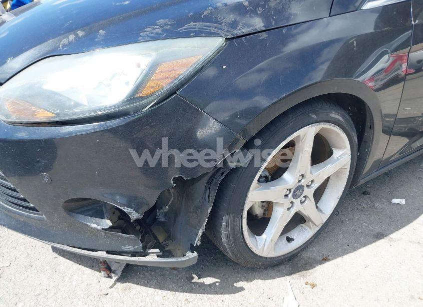 Photo 6 of 2012 Ford Focus TITANIUM (VIN 1FAHP3N22CL426419)