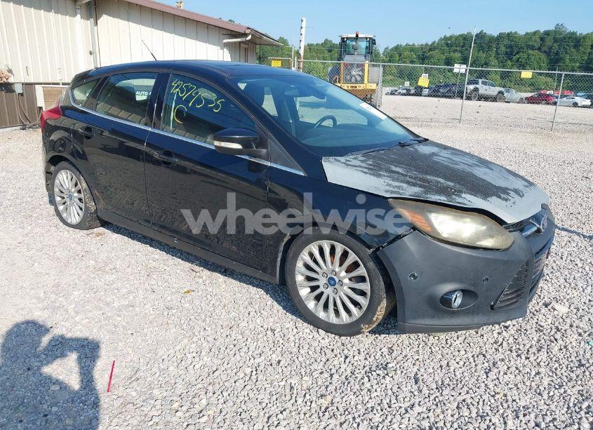 2012 Ford Focus TITANIUM (VIN 1FAHP3N23CL100242) main photo