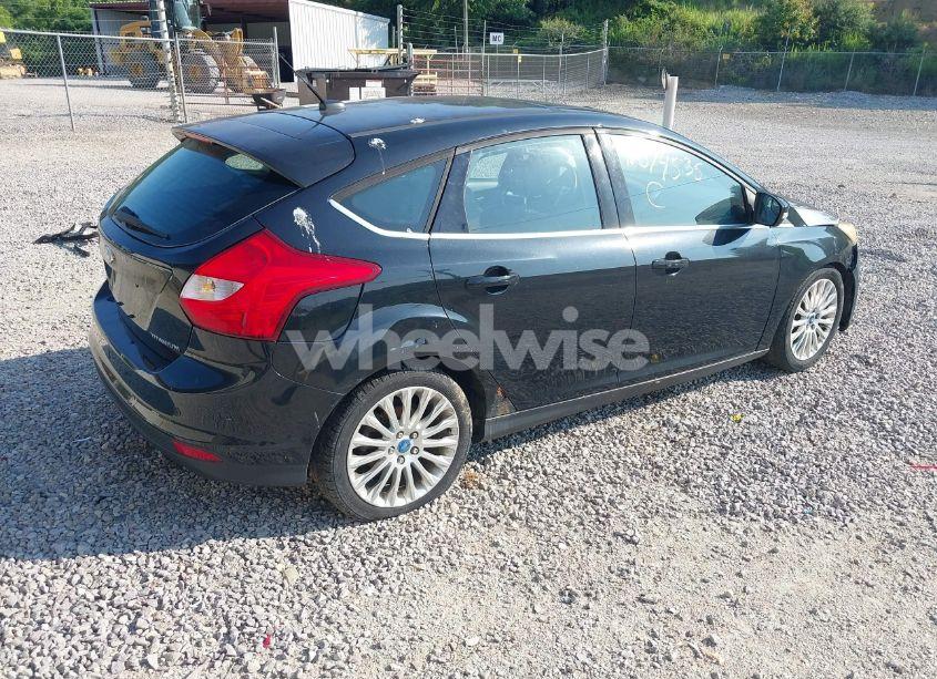Photo 4 of 2012 Ford Focus TITANIUM (VIN 1FAHP3N23CL100242)