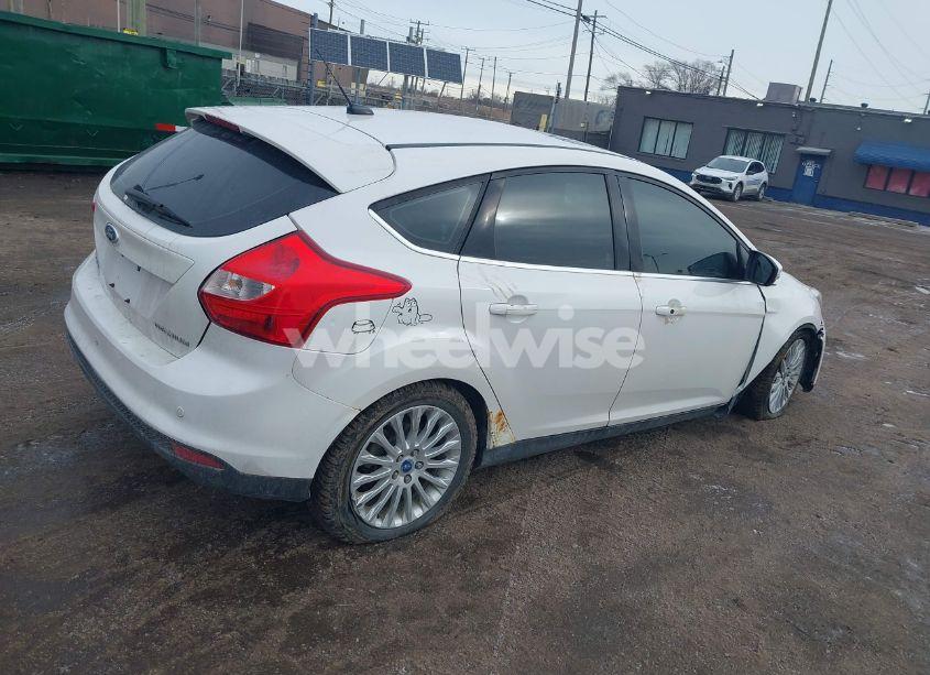 Photo 4 of 2012 Ford Focus TITANIUM (VIN 1FAHP3N23CL119048)