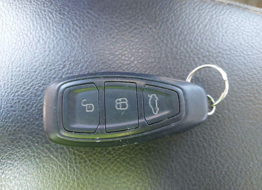 Photo 11 of 2012 Ford Focus TITANIUM (VIN 1FAHP3N23CL171831)