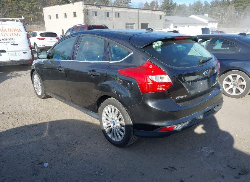 Photo 3 of 2012 Ford Focus TITANIUM (VIN 1FAHP3N23CL171831)