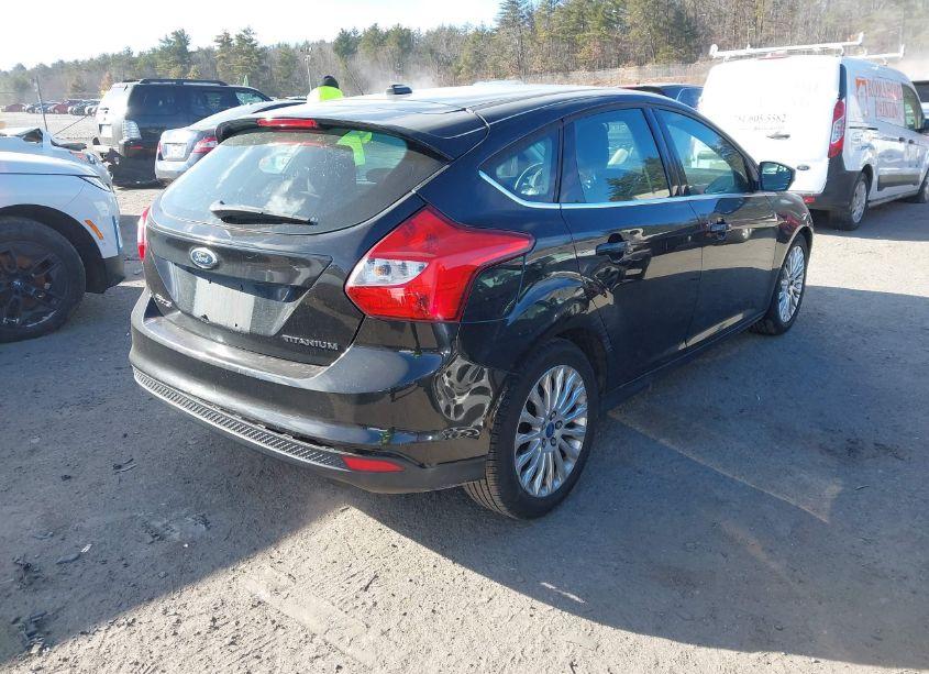 Photo 4 of 2012 Ford Focus TITANIUM (VIN 1FAHP3N23CL171831)