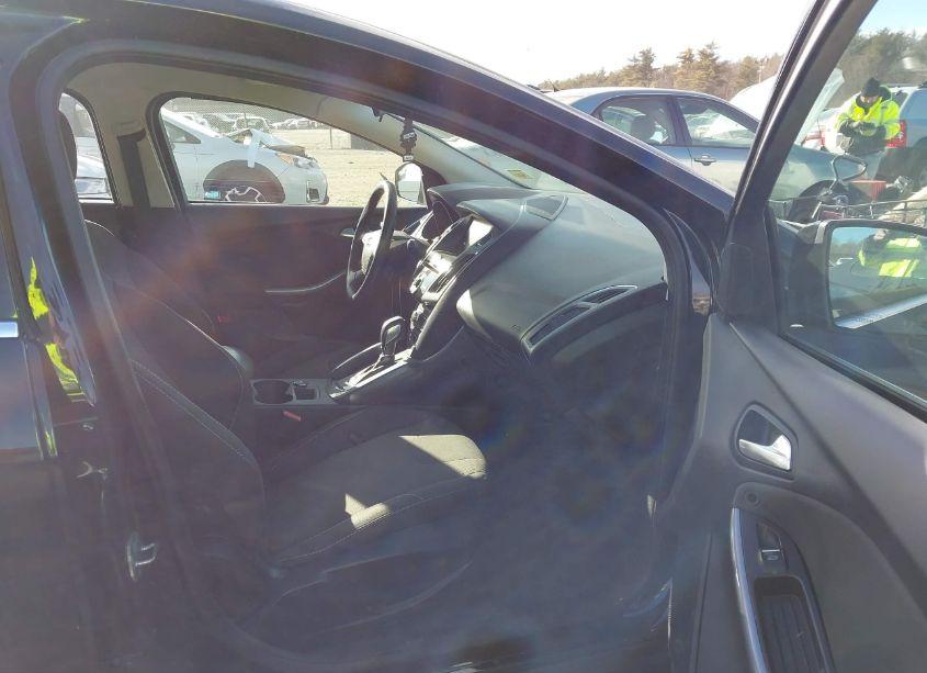 Photo 5 of 2012 Ford Focus TITANIUM (VIN 1FAHP3N23CL171831)