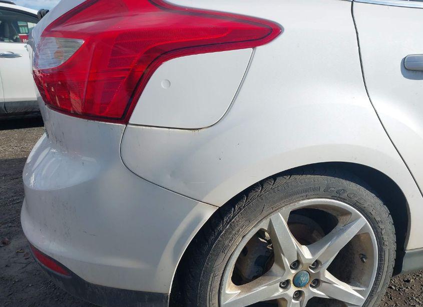 Photo 15 of 2012 Ford Focus TITANIUM (VIN 1FAHP3N23CL257964)