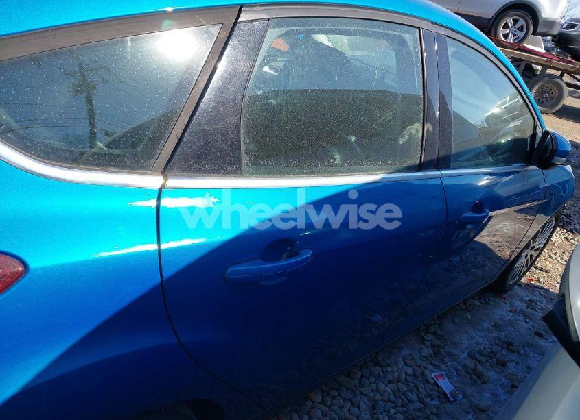 Photo 14 of 2012 Ford Focus TITANIUM (VIN 1FAHP3N23CL471871)