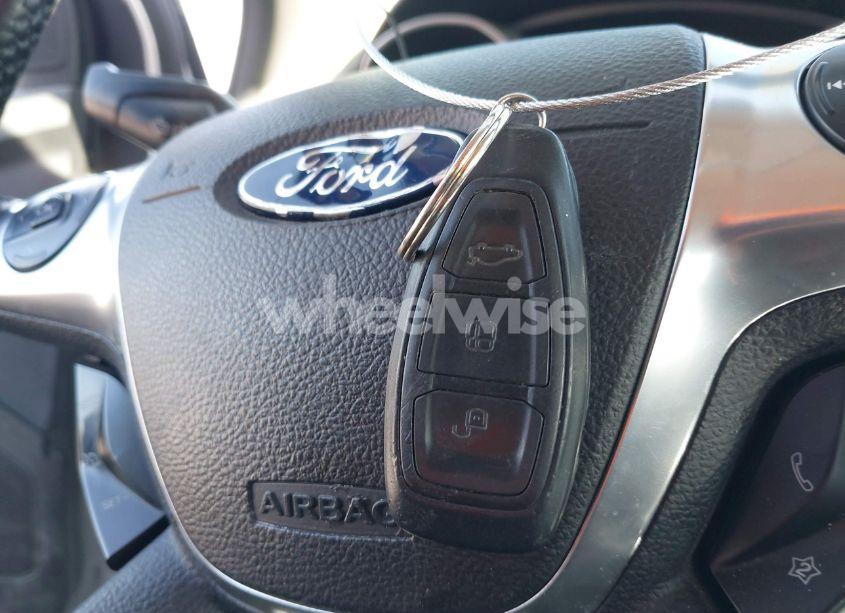 Photo 11 of 2012 Ford Focus TITANIUM (VIN 1FAHP3N24CL267418)