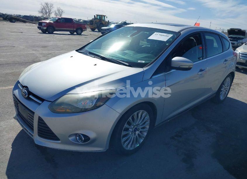 Photo 2 of 2012 Ford Focus TITANIUM (VIN 1FAHP3N24CL267418)