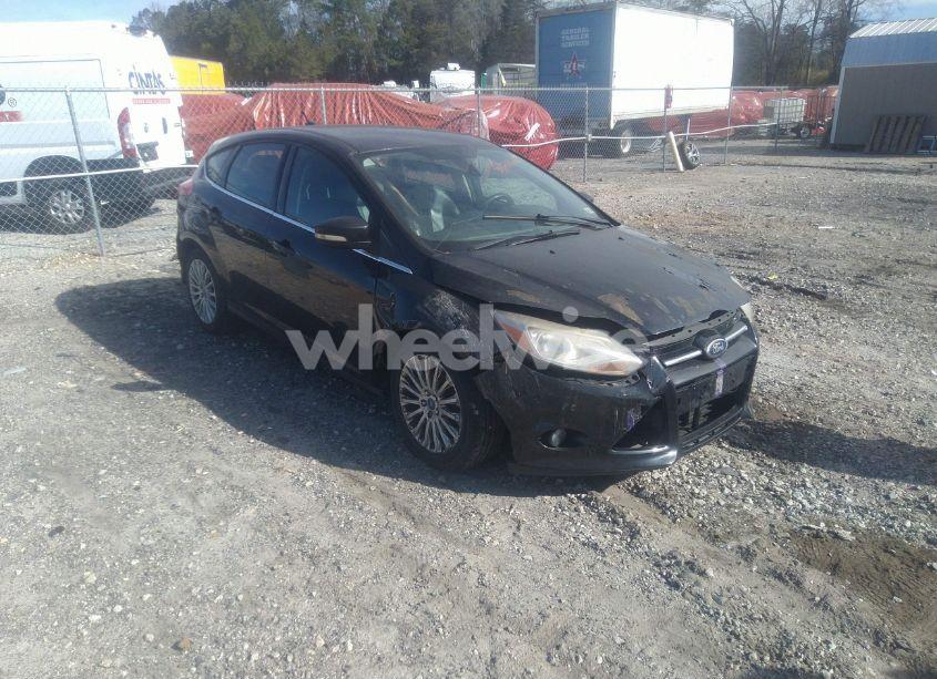 2012 Ford Focus TITANIUM (VIN 1FAHP3N25CL118063) main photo