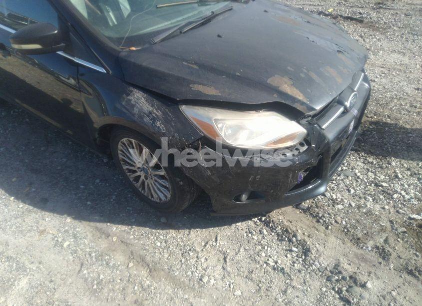 Photo 6 of 2012 Ford Focus TITANIUM (VIN 1FAHP3N25CL118063)