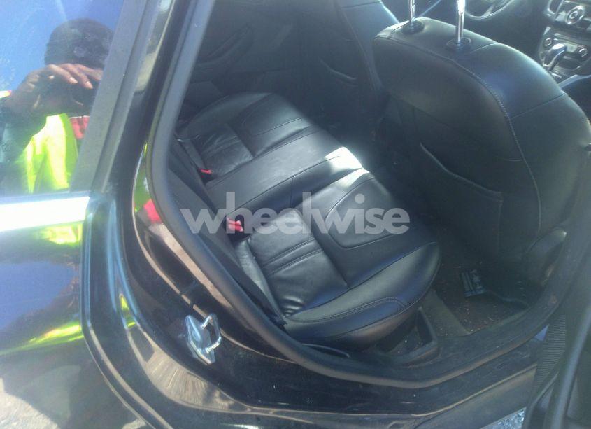 Photo 8 of 2012 Ford Focus TITANIUM (VIN 1FAHP3N25CL118063)