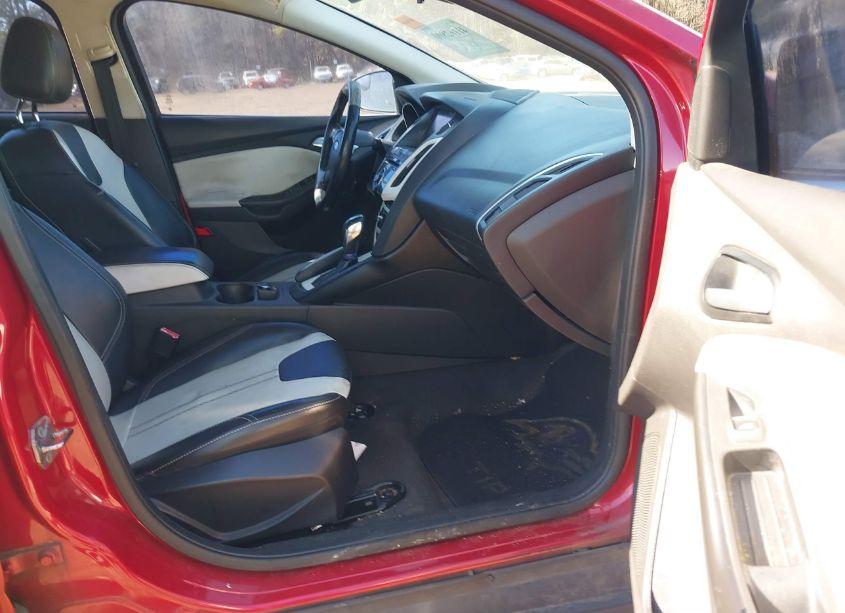 Photo 5 of 2012 Ford Focus TITANIUM (VIN 1FAHP3N25CL231740)