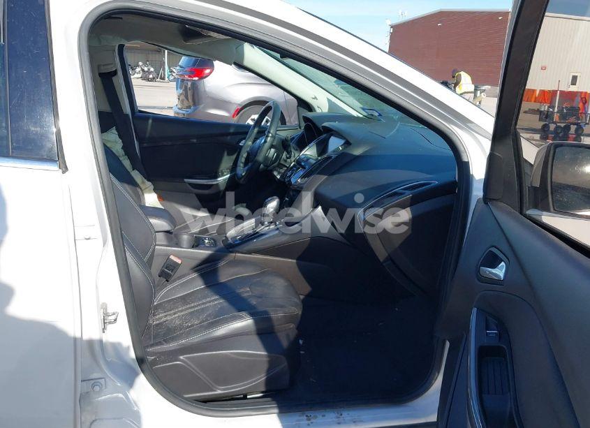 Photo 5 of 2012 Ford Focus TITANIUM (VIN 1FAHP3N25CL232225)