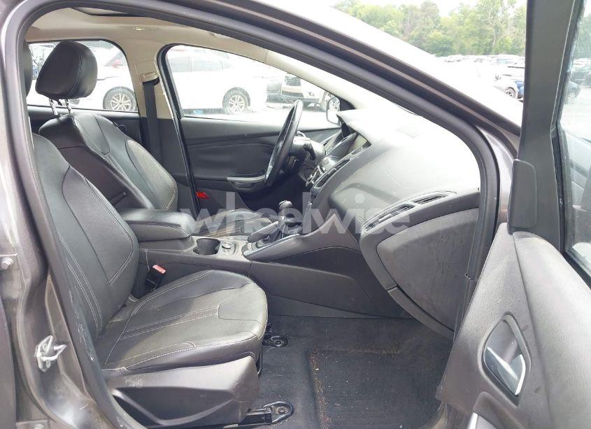 Photo 5 of 2012 Ford Focus TITANIUM (VIN 1FAHP3N25CL402566)