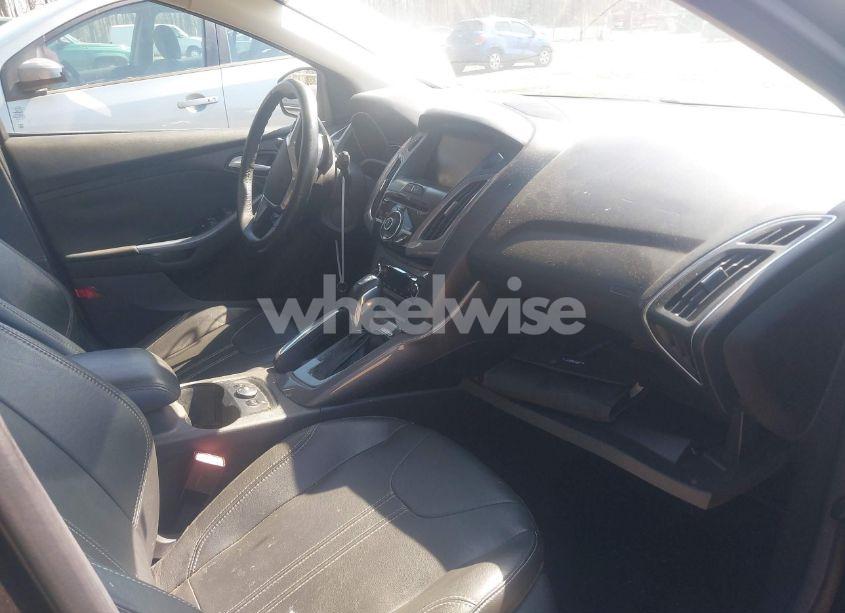 Photo 5 of 2012 Ford Focus TITANIUM (VIN 1FAHP3N25CL428522)