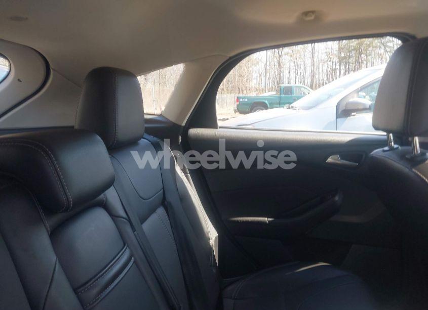 Photo 8 of 2012 Ford Focus TITANIUM (VIN 1FAHP3N25CL428522)