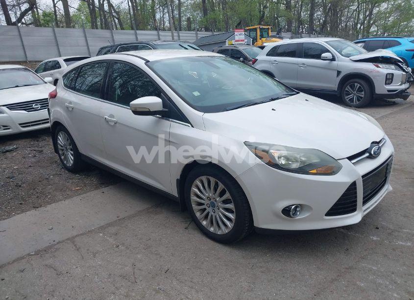 2012 Ford Focus TITANIUM (VIN 1FAHP3N26CL183004) main photo