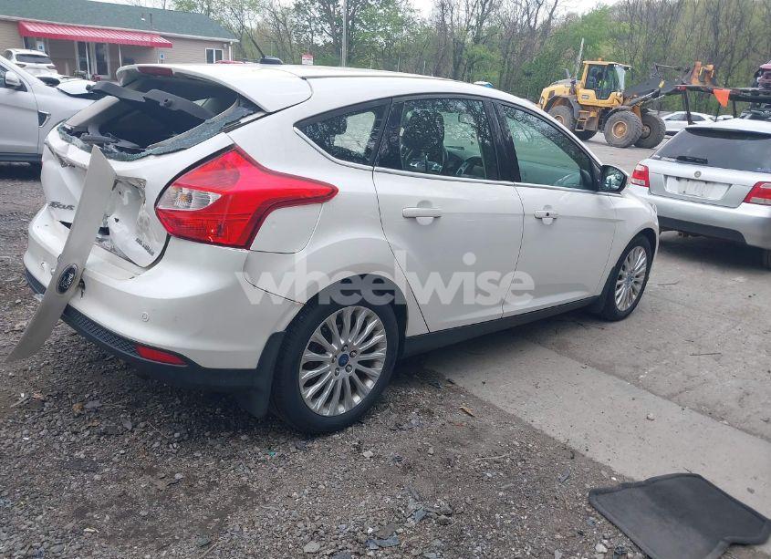 Photo 4 of 2012 Ford Focus TITANIUM (VIN 1FAHP3N26CL183004)