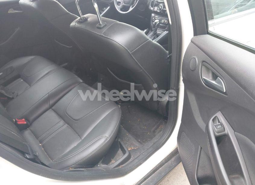 Photo 8 of 2012 Ford Focus TITANIUM (VIN 1FAHP3N26CL183004)