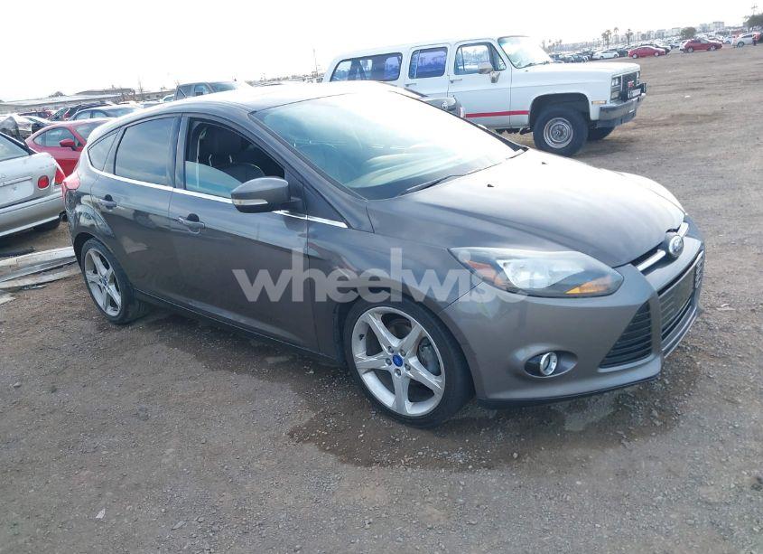 2012 Ford Focus TITANIUM (VIN 1FAHP3N26CL237305) main photo