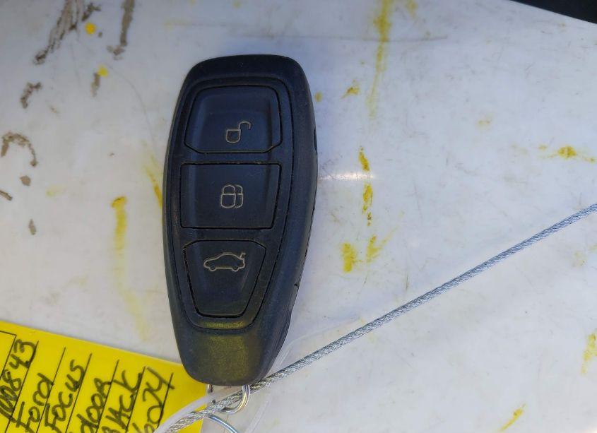 Photo 11 of 2012 Ford Focus TITANIUM (VIN 1FAHP3N26CL269879)