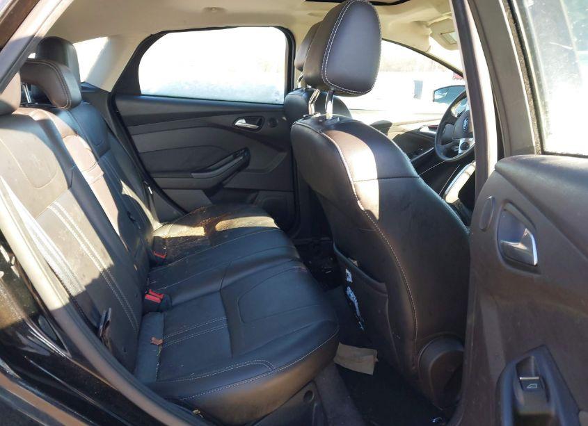 Photo 8 of 2012 Ford Focus TITANIUM (VIN 1FAHP3N26CL269879)