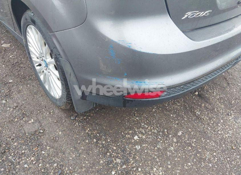 Photo 6 of 2012 Ford Focus TITANIUM (VIN 1FAHP3N26CL443028)