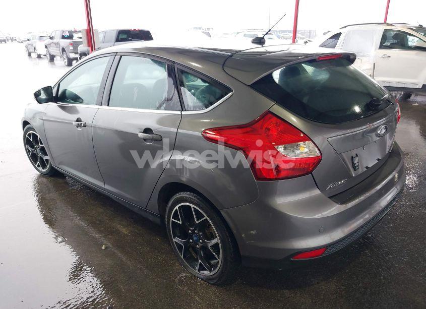 Photo 3 of 2012 Ford Focus TITANIUM (VIN 1FAHP3N26CL450206)