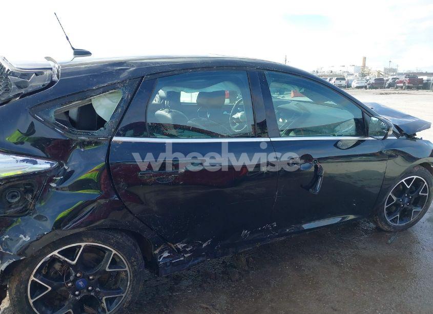 Photo 14 of 2012 Ford Focus TITANIUM (VIN 1FAHP3N27CL145393)