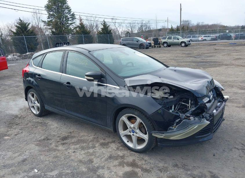 2012 Ford Focus TITANIUM (VIN 1FAHP3N27CL309239) main photo
