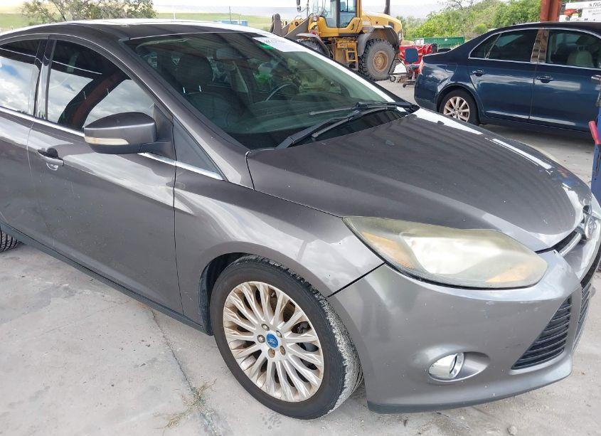 Photo 14 of 2012 Ford Focus TITANIUM (VIN 1FAHP3N27CL398908)