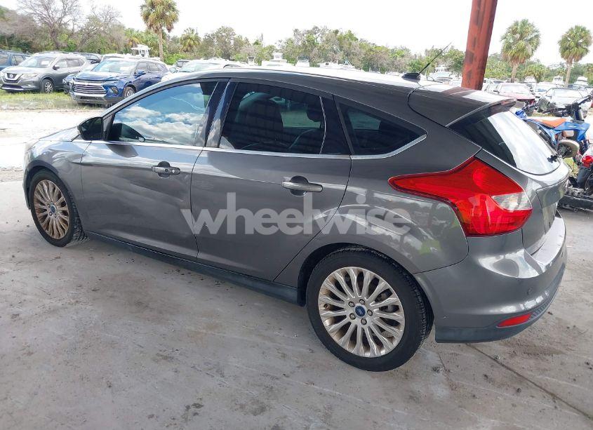 Photo 3 of 2012 Ford Focus TITANIUM (VIN 1FAHP3N27CL398908)