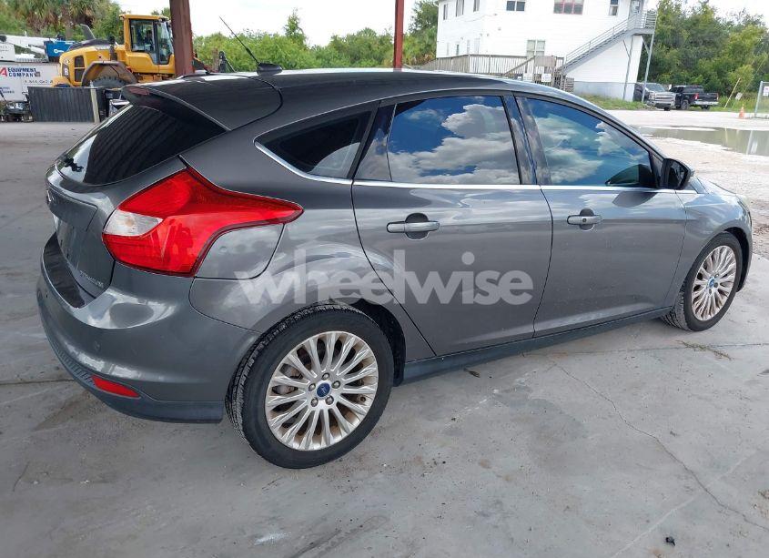 Photo 4 of 2012 Ford Focus TITANIUM (VIN 1FAHP3N27CL398908)