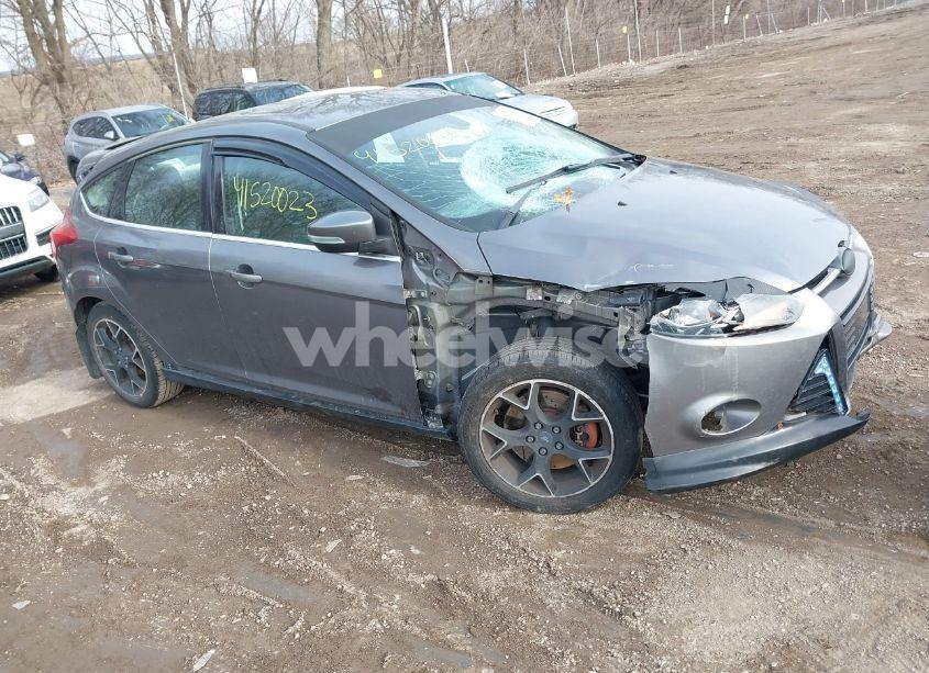 2012 Ford Focus TITANIUM (VIN 1FAHP3N28CL127100) main photo