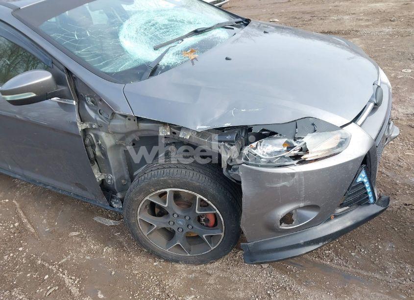 Photo 12 of 2012 Ford Focus TITANIUM (VIN 1FAHP3N28CL127100)