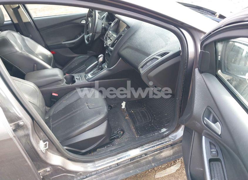 Photo 5 of 2012 Ford Focus TITANIUM (VIN 1FAHP3N28CL127100)