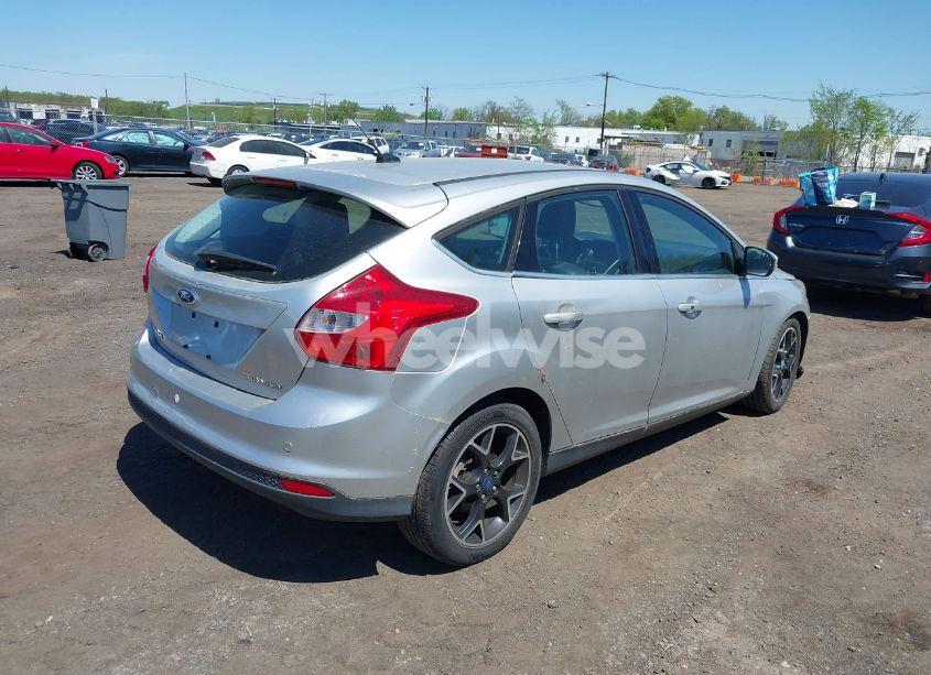Photo 4 of 2012 Ford Focus TITANIUM (VIN 1FAHP3N28CL149792)