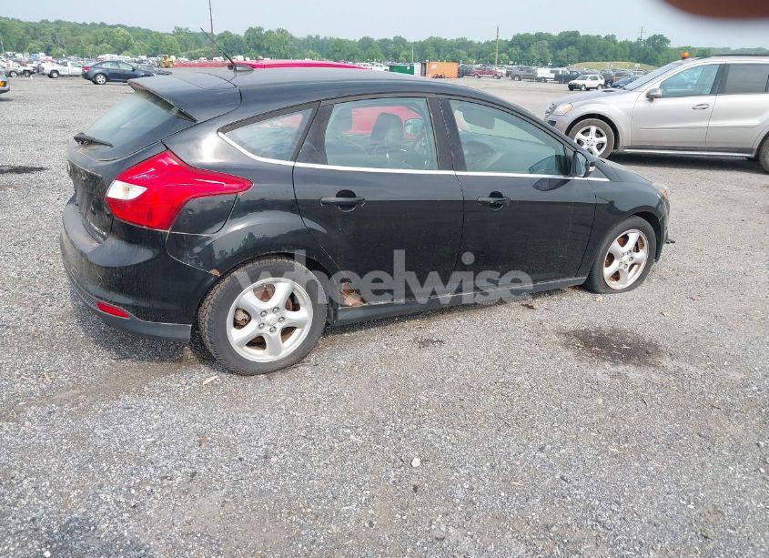 Photo 4 of 2012 Ford Focus TITANIUM (VIN 1FAHP3N28CL225852)