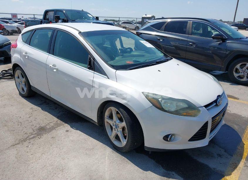 2012 Ford Focus TITANIUM (VIN 1FAHP3N28CL265350) main photo