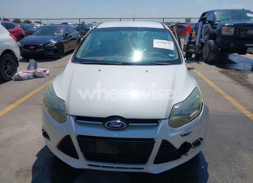 Photo 12 of 2012 Ford Focus TITANIUM (VIN 1FAHP3N28CL265350)