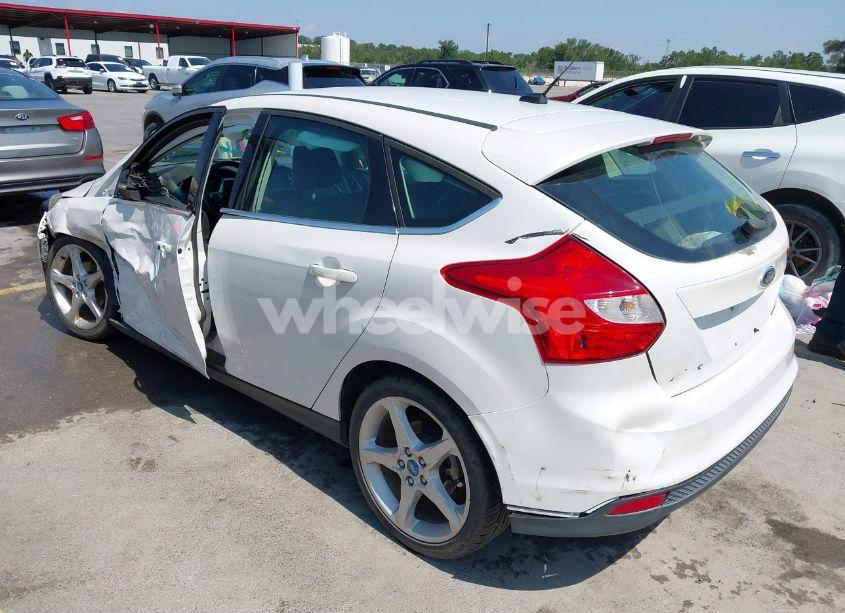Photo 3 of 2012 Ford Focus TITANIUM (VIN 1FAHP3N28CL265350)