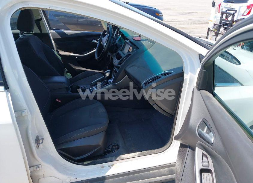 Photo 5 of 2012 Ford Focus TITANIUM (VIN 1FAHP3N28CL265350)