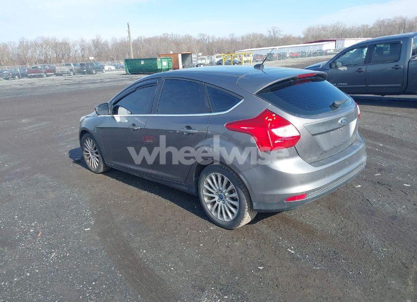 Photo 3 of 2012 Ford Focus TITANIUM (VIN 1FAHP3N28CL270225)