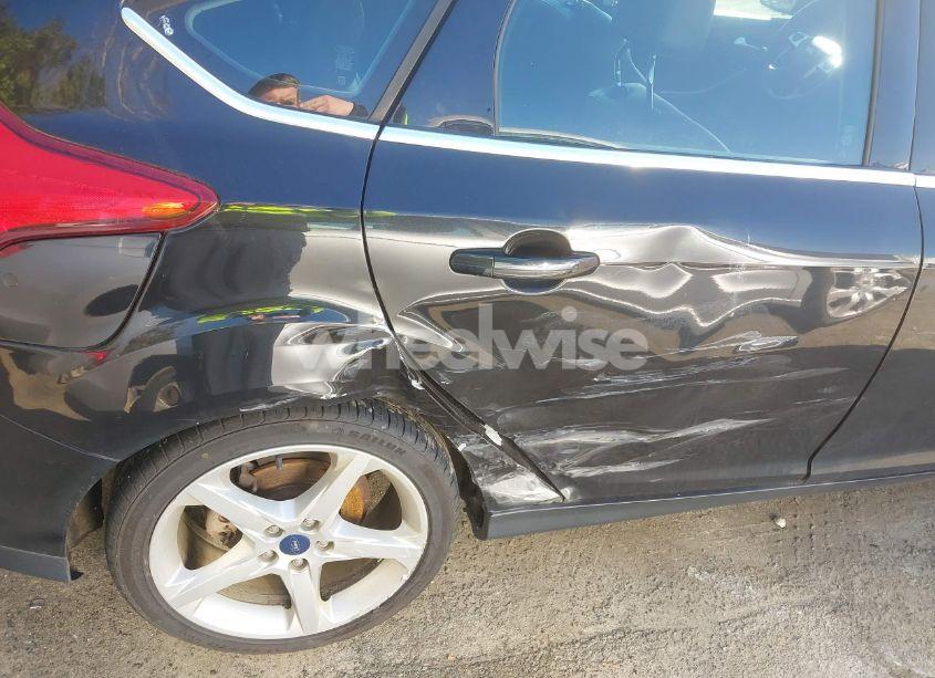 Photo 6 of 2012 Ford Focus TITANIUM (VIN 1FAHP3N29CL117692)