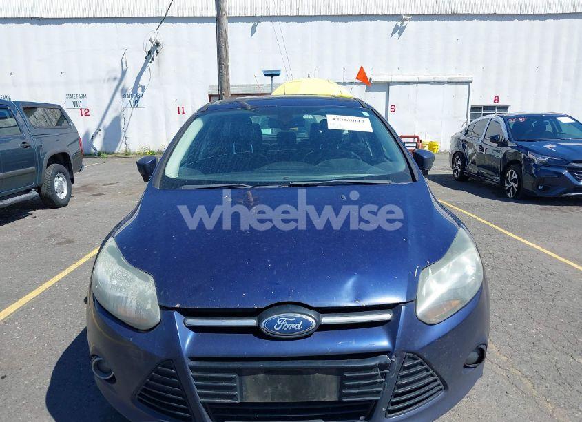 Photo 6 of 2012 Ford Focus TITANIUM (VIN 1FAHP3N29CL120317)