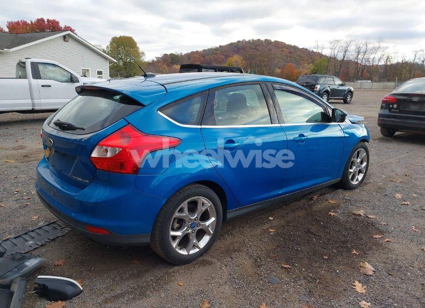 Photo 4 of 2012 Ford Focus TITANIUM (VIN 1FAHP3N29CL195499)