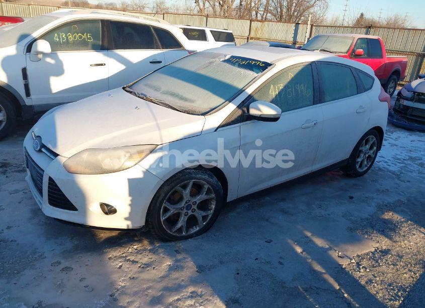 Photo 2 of 2012 Ford Focus TITANIUM (VIN 1FAHP3N29CL233541)