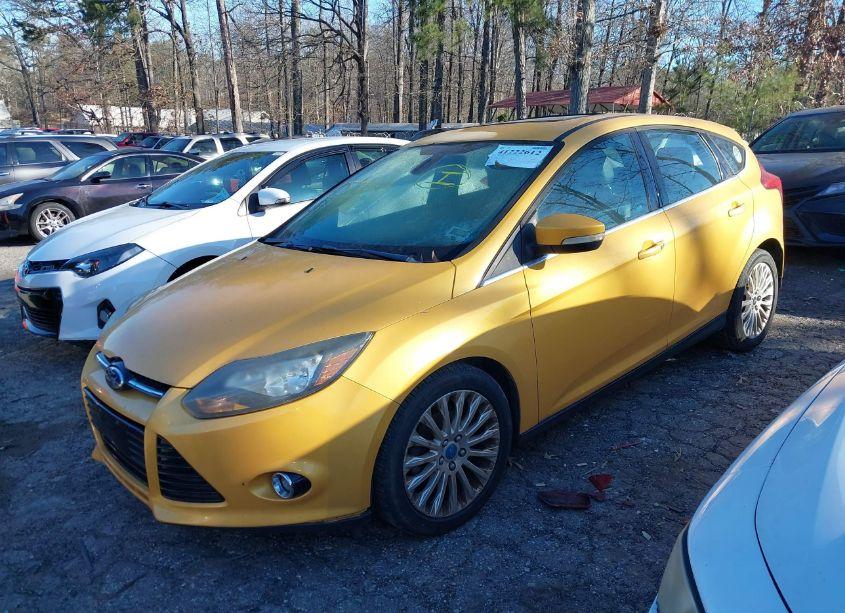 Photo 2 of 2012 Ford Focus TITANIUM (VIN 1FAHP3N29CL243731)