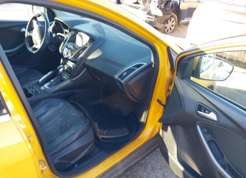 Photo 5 of 2012 Ford Focus TITANIUM (VIN 1FAHP3N29CL243731)